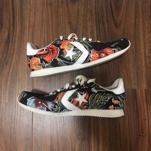 Floral Converse 10.5 Tennis lace up shoe